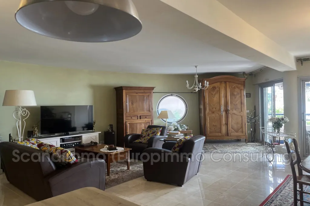Séjour - Appartement en Front de Mer avec Vue à La Ciotat