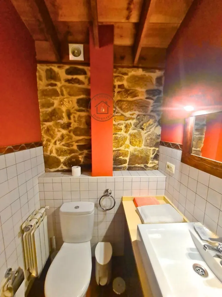 Salles de bain - Restored Rural Chalet with Pool in Gomesende