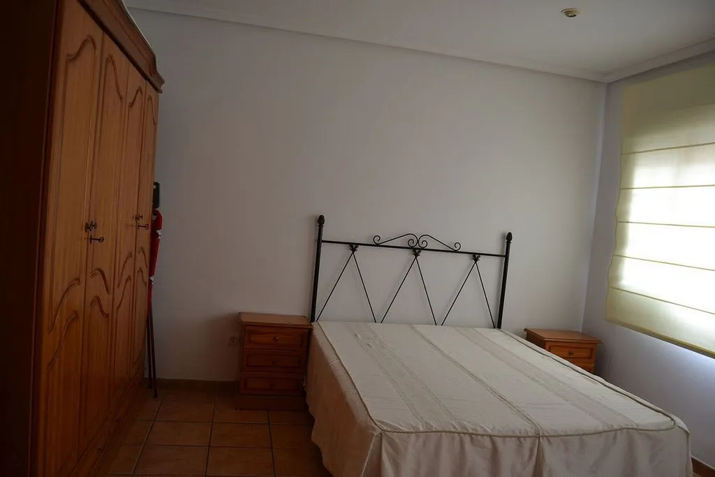 Magamistoad - Furnished Flat with Balcony in Plasencia