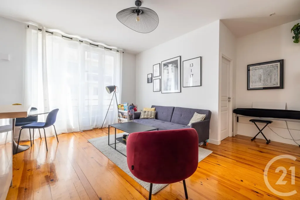 Séjour - Appartement Charmant avec Cour dans le 11ème Arrondissement de Paris