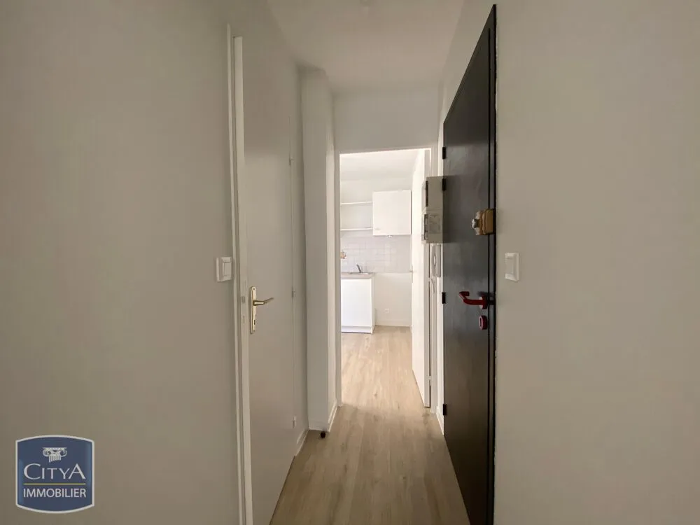 hallway_entrance