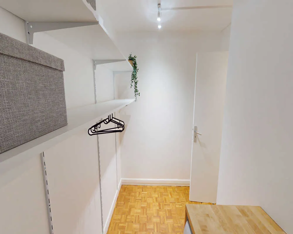 Appartement 5 pièces à Paris