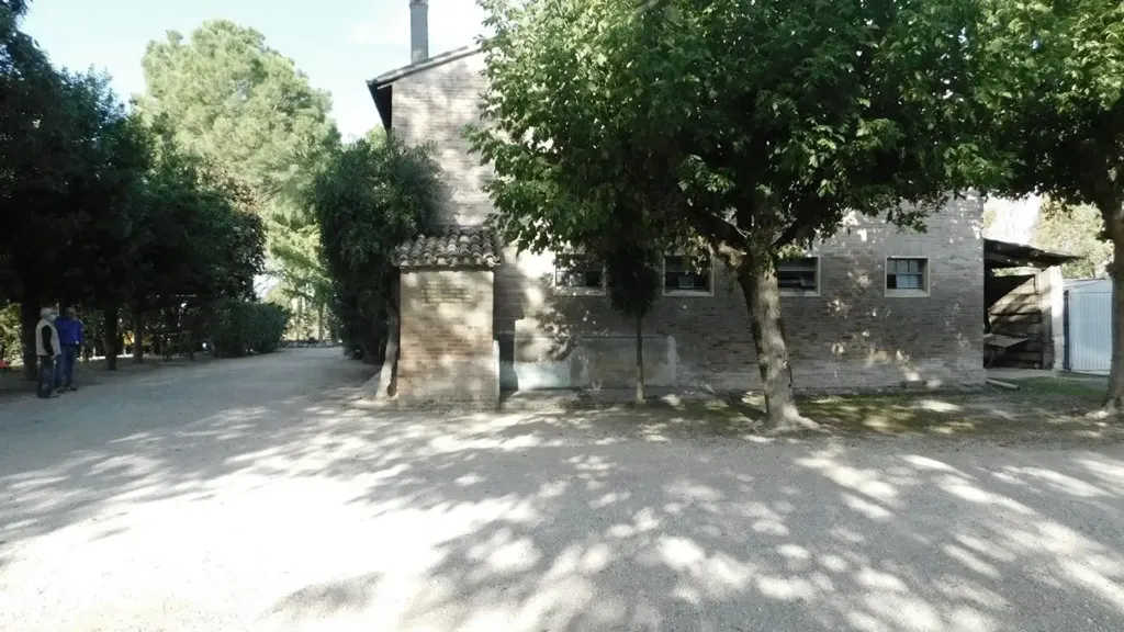Välivaade - Villa to Renovate with Garden in Matelica, Cesena