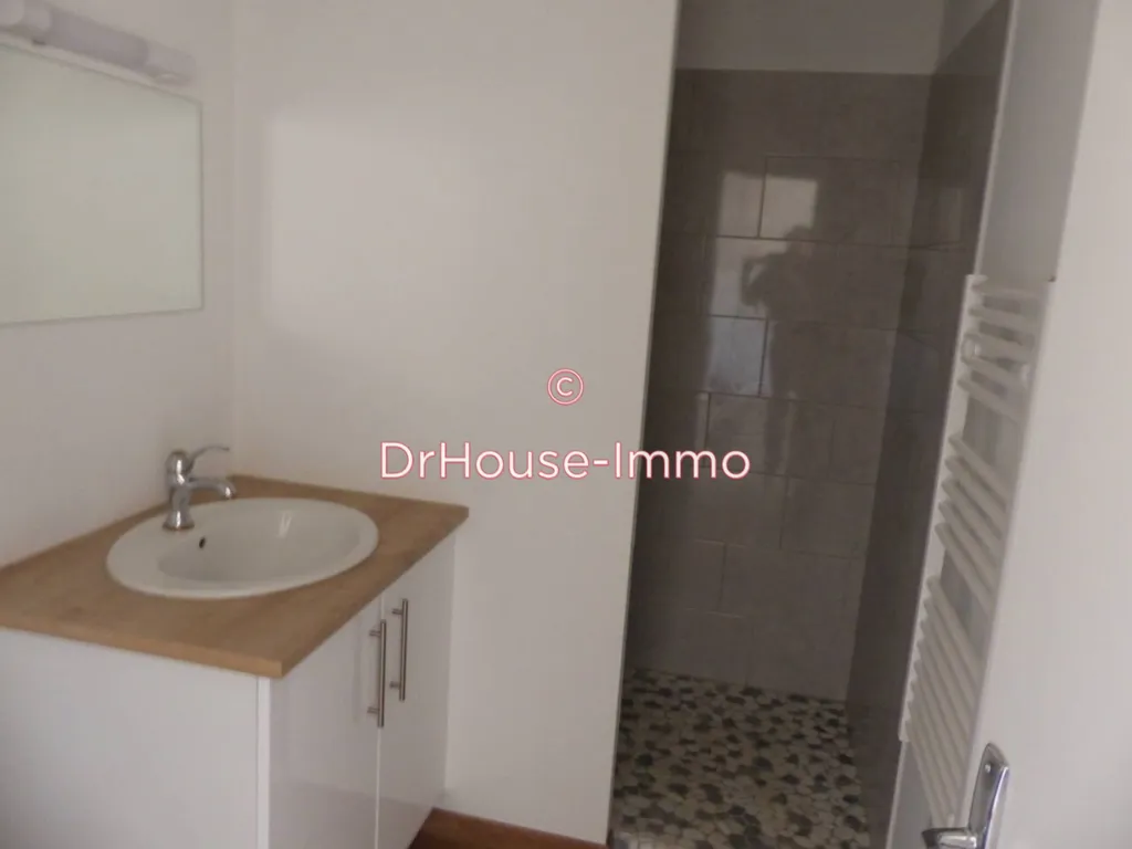 Vannitoad - 22-Unit Building with Courtyard in Castillon-la-Bataille