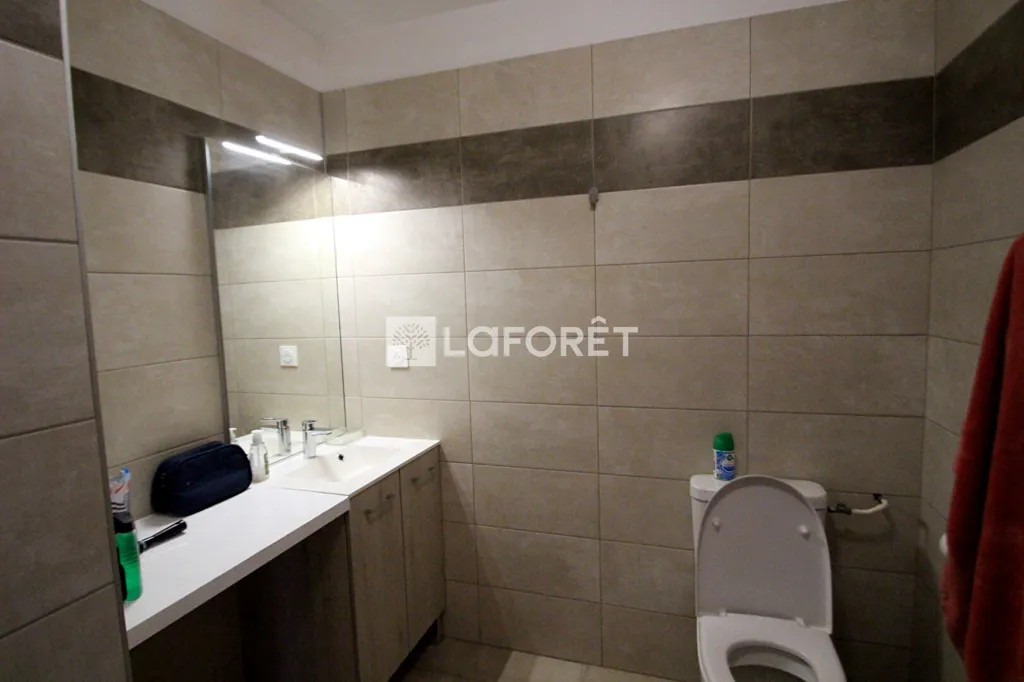 Salles de bain - Appartement Meublé 1 Pièce à Oullins