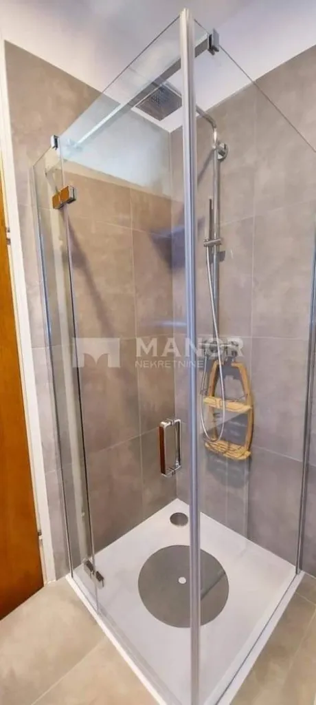 Vannitoad - Modern Studio with Terrace in Kostrena