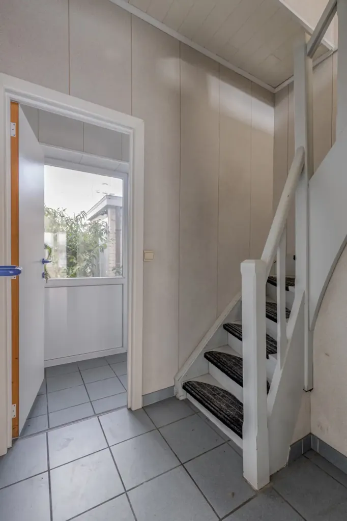 Pièces - Maison Commerciale avec Terrasse au Centre d'Affligem