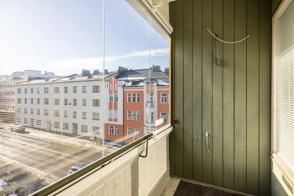 Balcon - Modern Flat with Balcony in Vaasa Centre