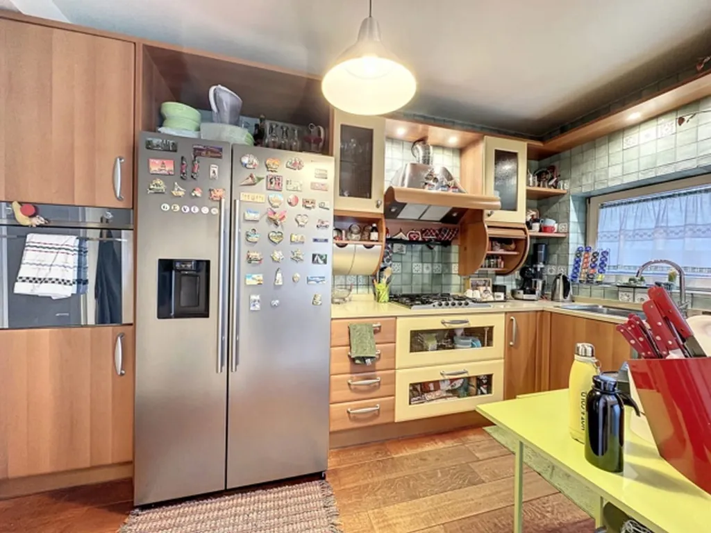 Kitchen - Charming House with Garden in European Quarter