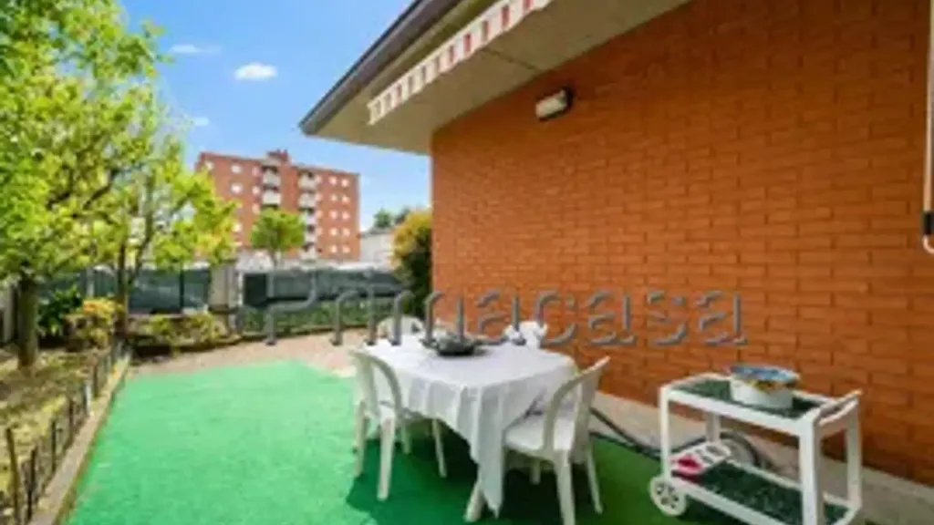 Terrass - Detached House with Garden in Carpi