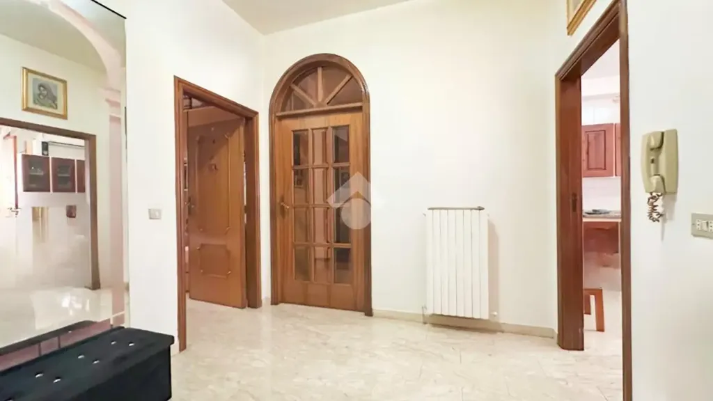Entrée - Corner Apartment with Balcony in San Severo