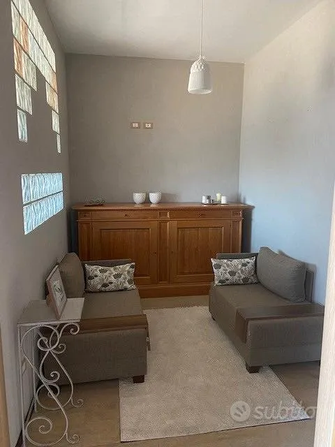 Elutuba - Office/Studio with Piazza View in Prestigious Condo