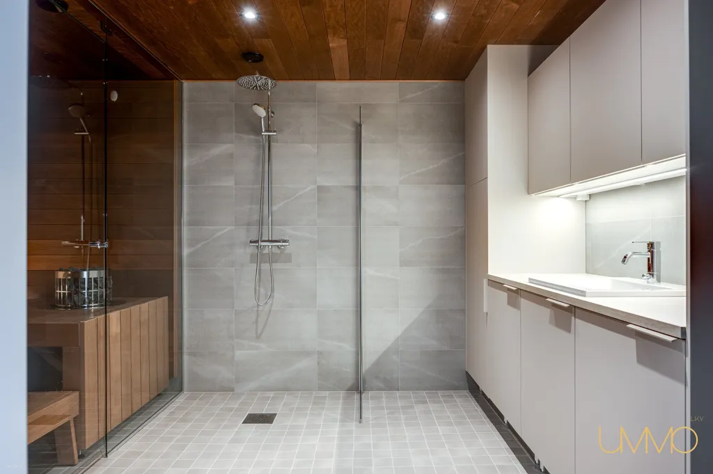 Bagni - Modern Apartment with Garden in Liedon Loukina