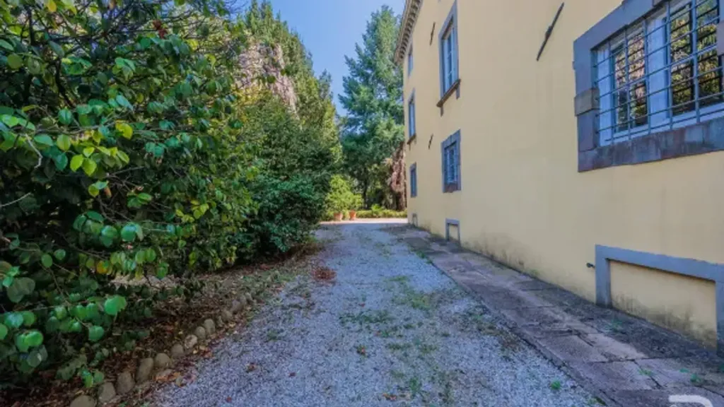 Välivaade - Historic Villa with Garden in Lucca