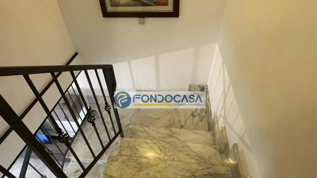 Toad - Terraced Villa with Veranda in Carrara
