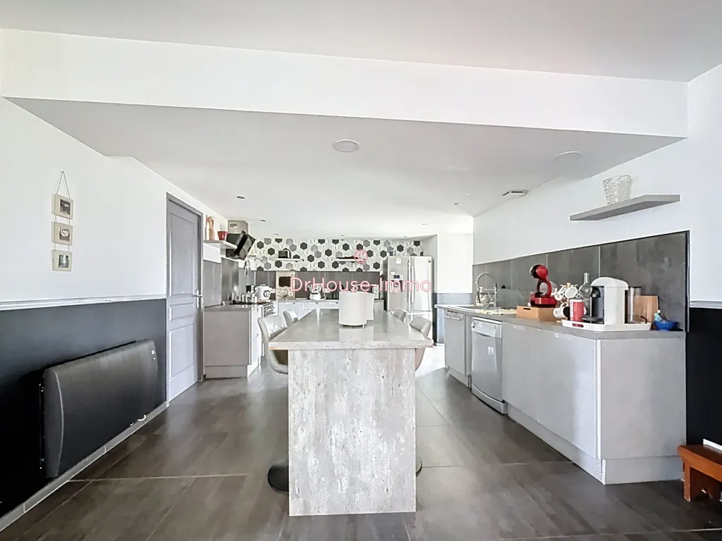 Cuisine - Maison en Pierre avec Piscine à Saint-Astier