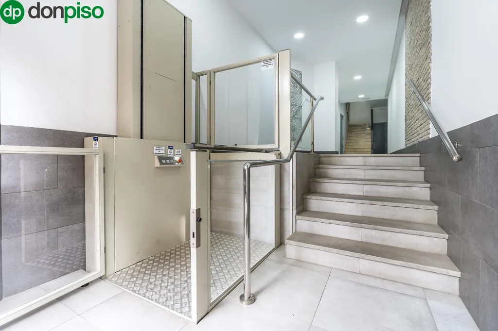 Pièces - 3-Bed Apartment with Balcony in Pajaritos, Granada