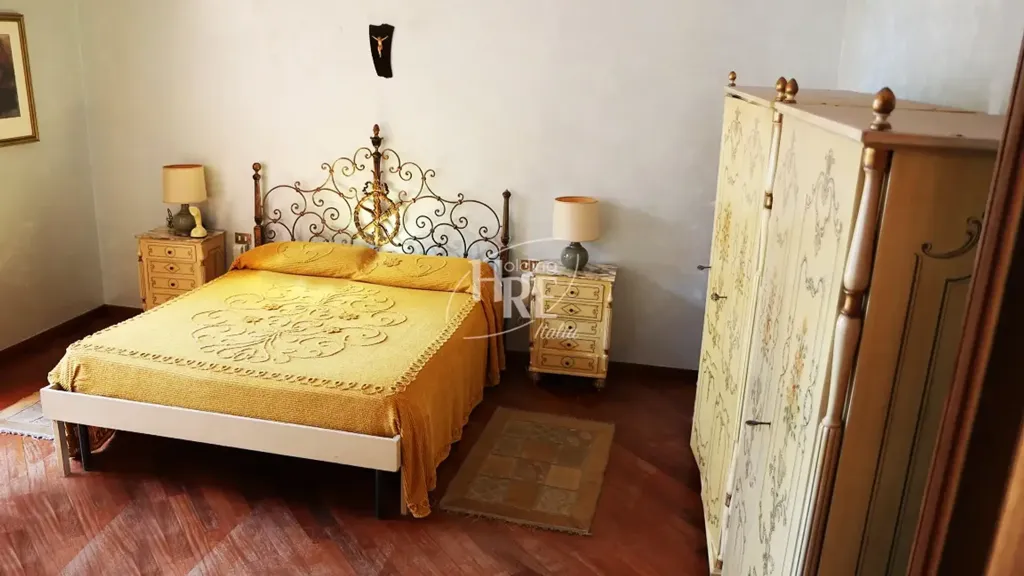 Chambres - Architectural Villa with Central Staircase in Amantea
