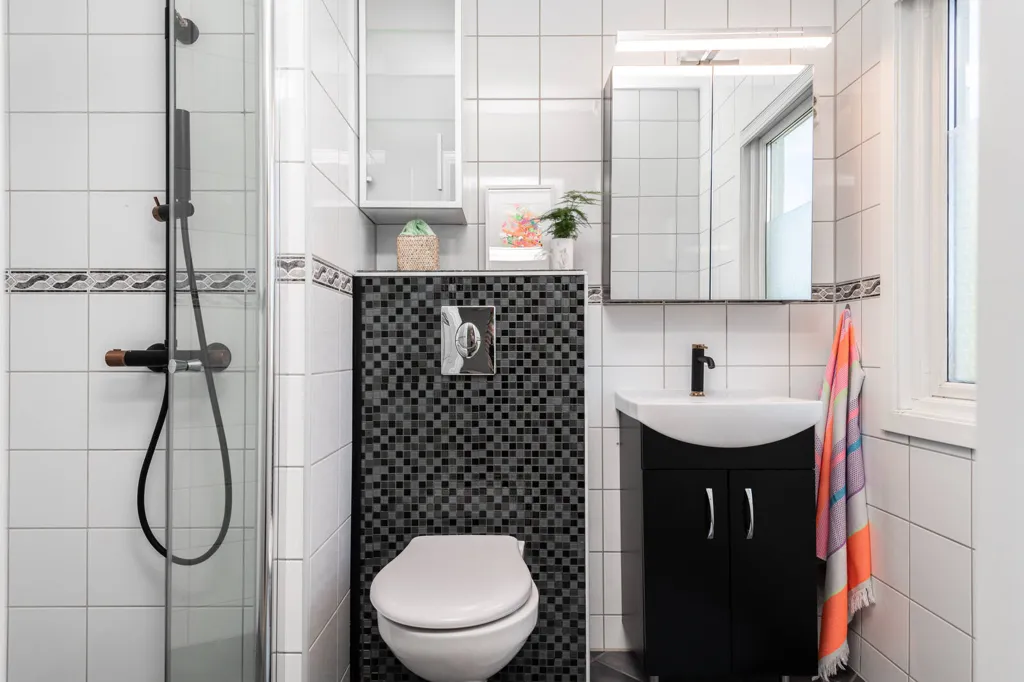 Vannitoad - Modernised Apartment with South-West Balcony in Sarpsborg