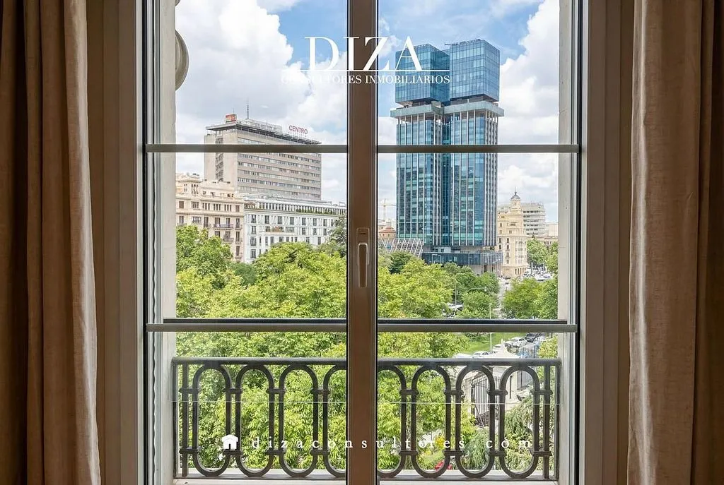 Toad - Furnished Flat with Views in Salamanca, Madrid