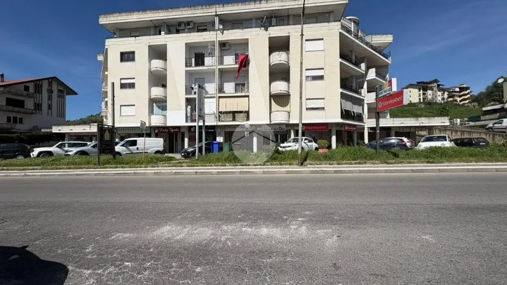 Extérieur - Three-Bedroom Apartment with Balcony in Settimo