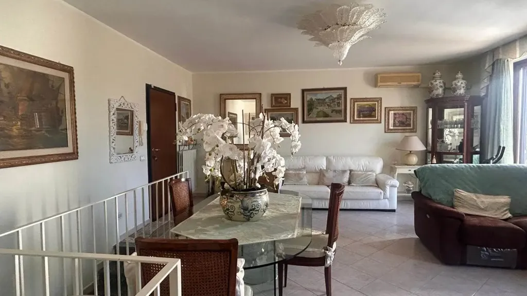 Séjour - Villa with Garden in Gambolo', Belcreda