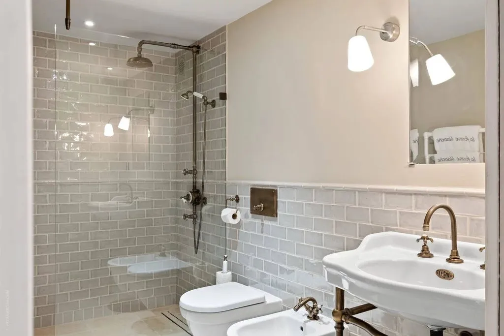 Bathrooms - Luxury Villa with Heated Pool in Cap d'Antibes