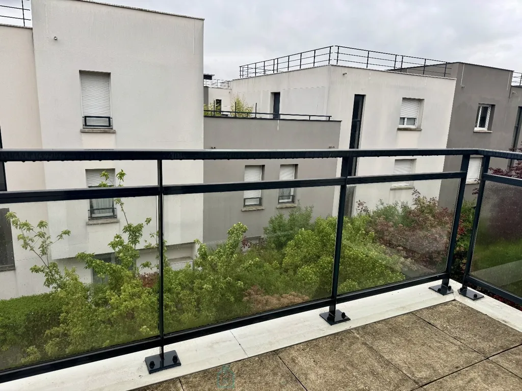 Rõdu - Modern Duplex with Terrace in Éragny