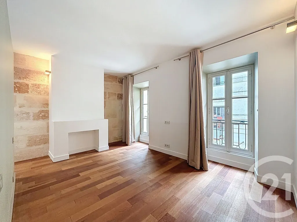 Séjour - Appartement avec terrasse dans le quartier Saint-Pierre à Bordeaux