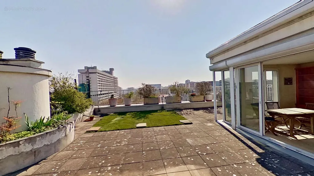 Terrasse - Appartement avec Terrasse Panoramique à Paris-13e