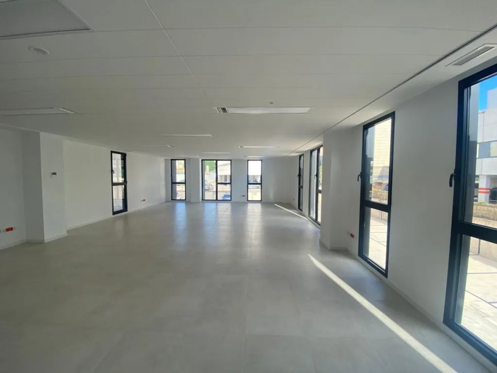Pièces - Office with BREEAM Certification in Parc Tecnològic, Paterna