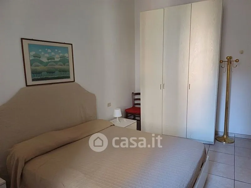 Chambres - Armed Trilocale with Balcony in Florence