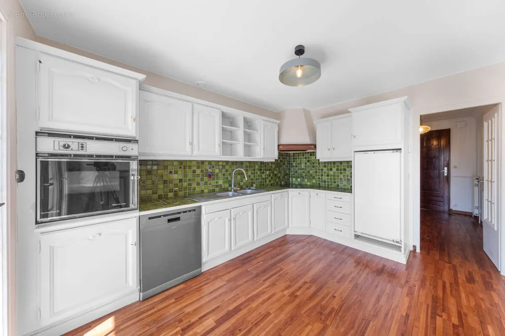 Cucina - 6-Piece House with Mountain View in Dijon