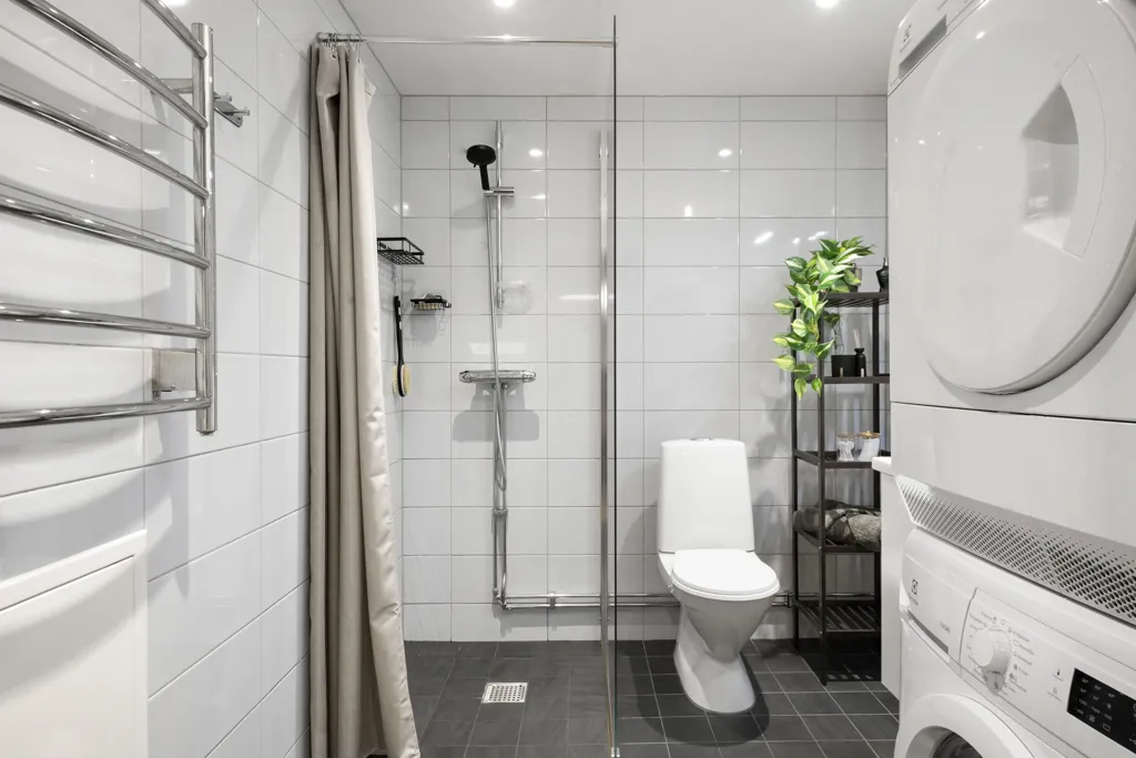 Salles de bain - Efficient Flat with Balcony in Stockholm