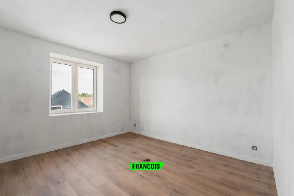 Pièces - Maison Rénovée avec Lods au Centre de Scheldewindeke