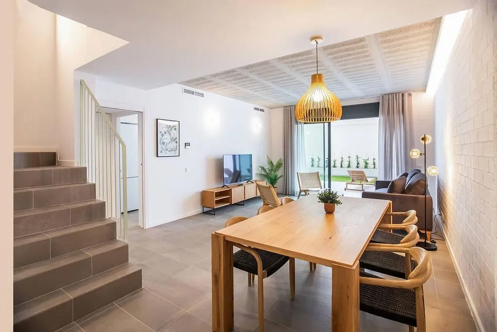 Salle à manger - Barcelona Apartment with Terrace in El Guinardó