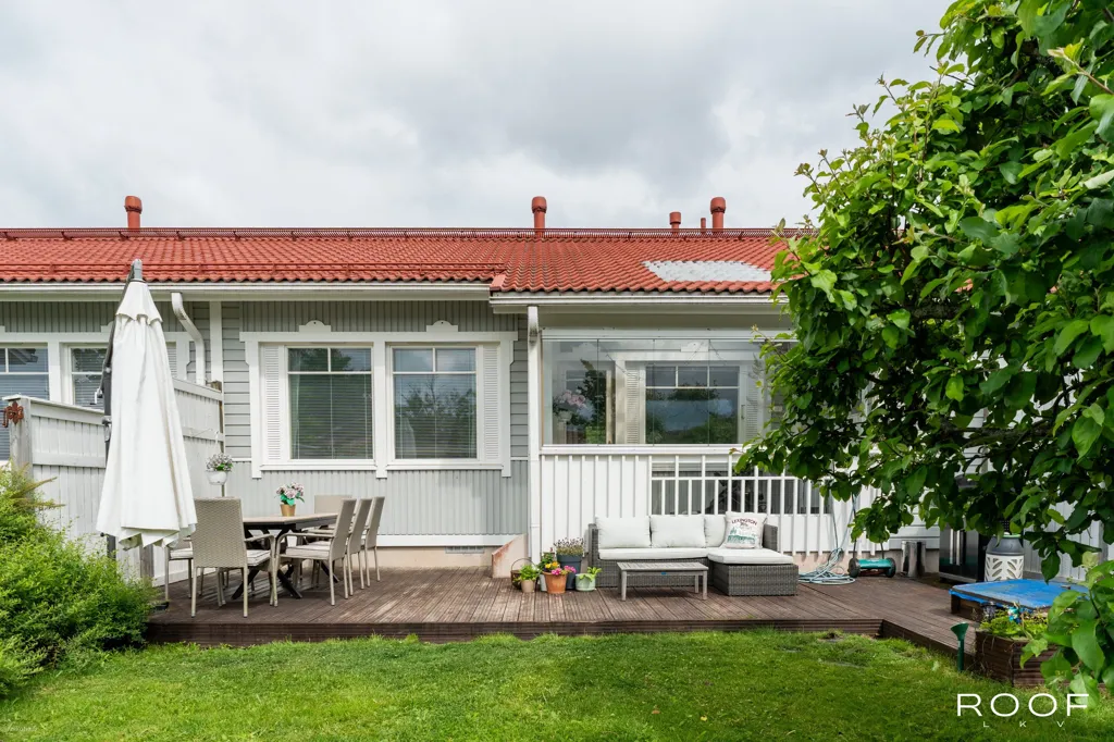 Jardin - Modern Flat with Garden in Sundsberg