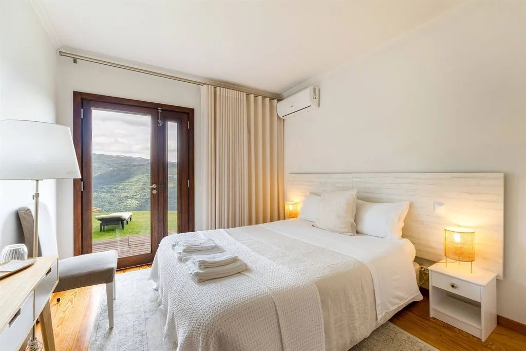 Chambres - Luxury Detached House with Extensive Land in Baião