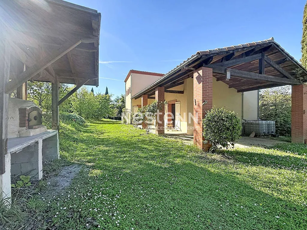Terrasse - Maison 6 Pièces avec Sous-Sol et Terrain Arboré à Lacroix-Falgarde