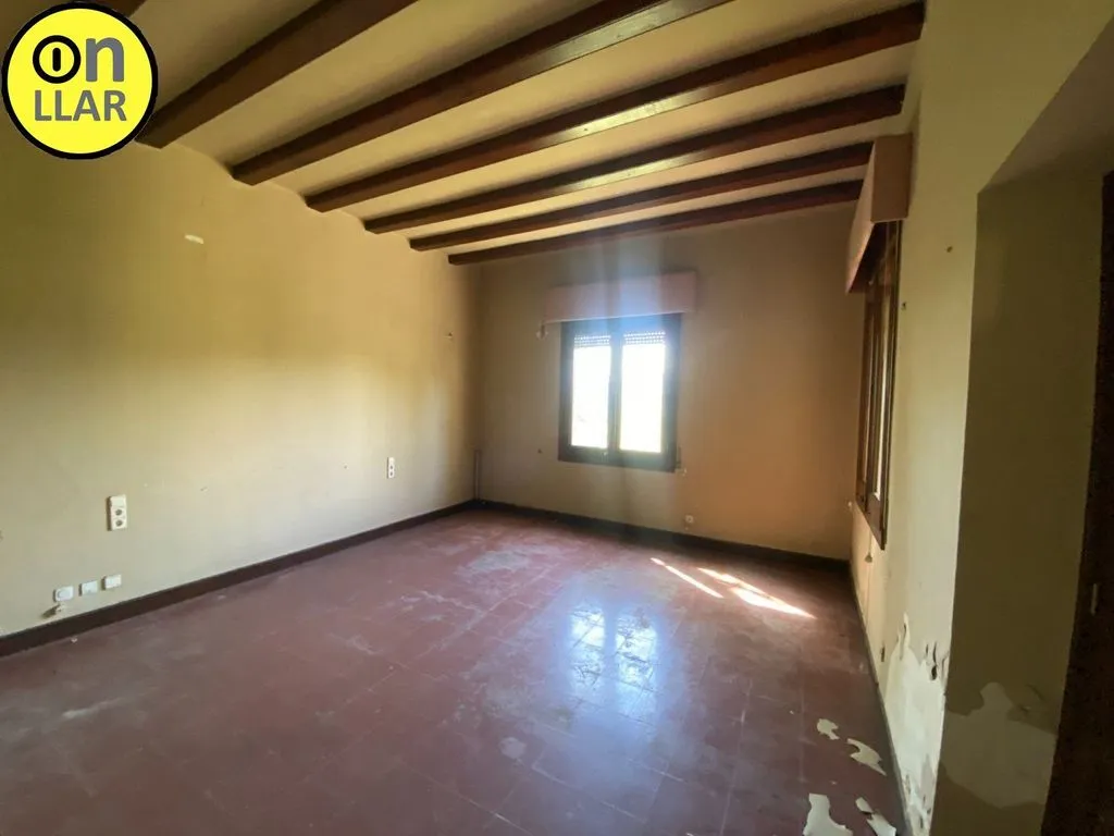 Stanze - Rustic Finca with Extensive Garden in Cardedeu