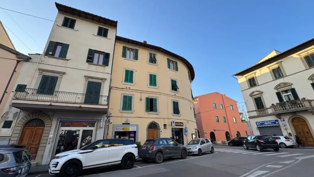 Välivaade - Central Apartment with Large Bedrooms in Empoli