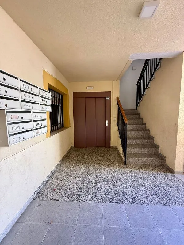 Esik - Studio Flat with Lift in Archena