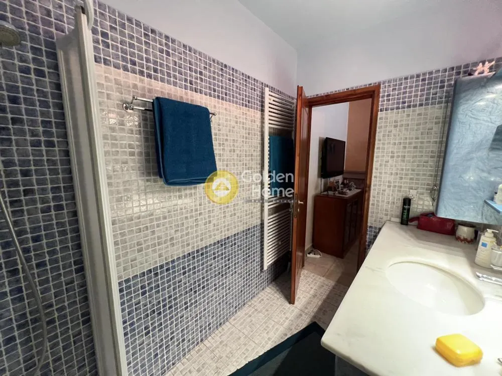 Salles de bain - Apartment with Mountain View in Keratea Centre
