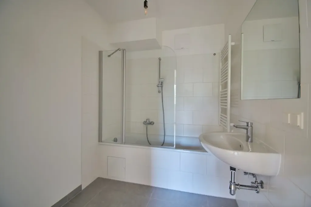 Bathrooms - Apartment with View in Oberlaa, Vienna