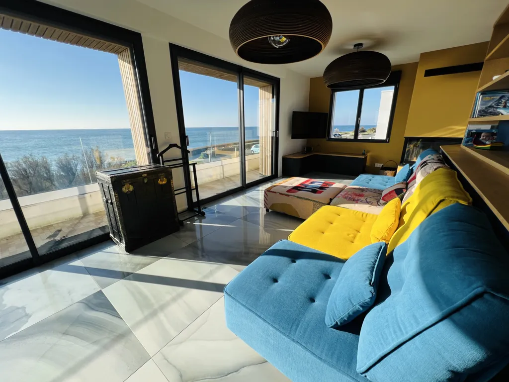 Living Room - Villa with Sea View in Brétignolles-sur-Mer