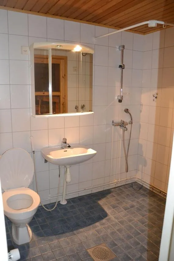 Vannitoad - Alcove Flat with Balcony in Oulu Centre