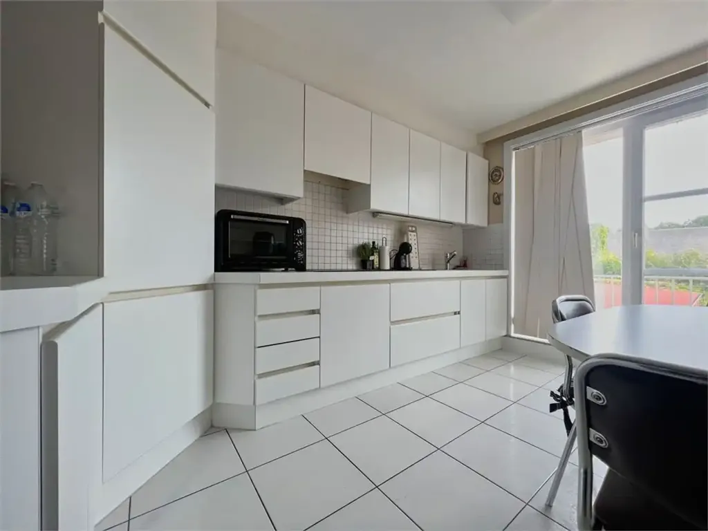 Cuisine - Appartement Luminosité et Balcon au Centre de Torhout