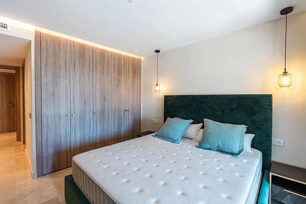 Chambres - T2 Apartment with Pool in Nueva Andalucía Centre