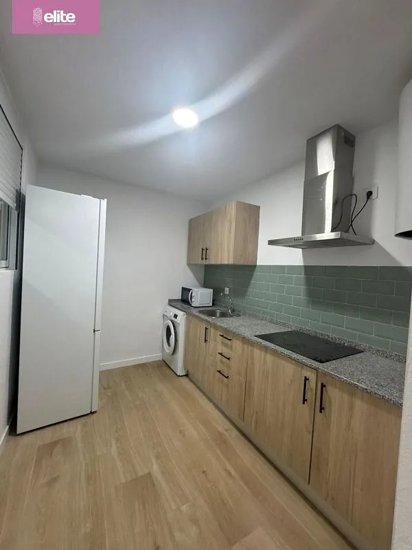 Cucina - Modern Flat with Patio in Jerez Centre