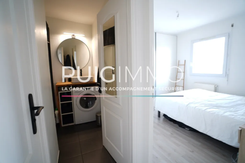 Camere da letto - Modern Flat with Balcony in Quiet Building